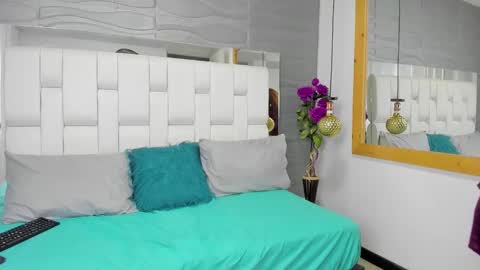 bryna_ online show from 01-09-25, 03:26