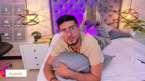 bry online show from 11-09-25, 03:43