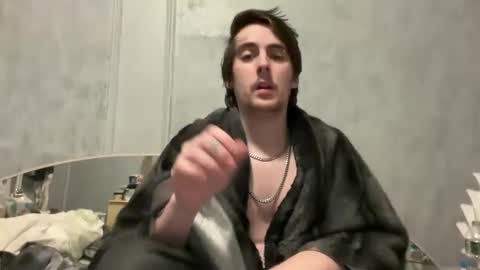 Snapshot of bubbahumps chatting on 12-08-24, 09:41 bubbahumps online show from 12-08-24, 09:41