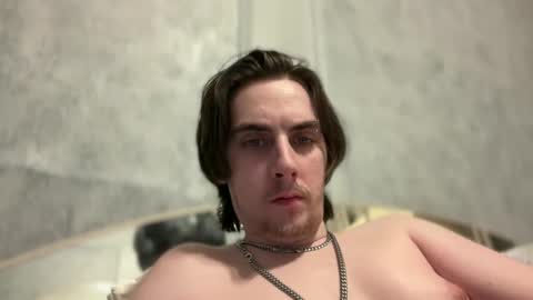 Snapshot of bubbahumps chatting on 02-06-25, 11:15 bubbahumps online show from 02-06-25, 11:15