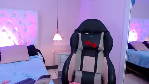 Cherry Lady online show from 10-21-25, 08:20