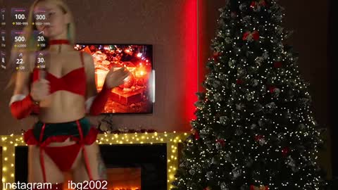 Snapshot of bubble__gum_ chatting on 12-25-24, 08:28 Bubble gum online show from 12-25-24, 08:28