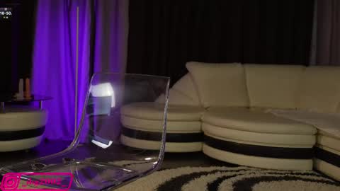 Snapshot of bubble__gum_ chatting on 02-16-25, 01:47 Bubble gum online show from 02-16-25, 01:47