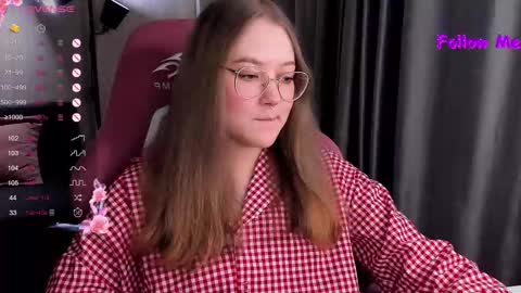 Snapshot of bubble_bunny chatting on 11-22-25, 11:48 Ruby online show from 11-22-25, 11:48