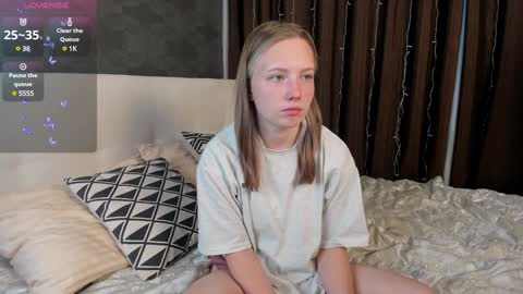 Sabrina  online show from 01-10-25, 05:05