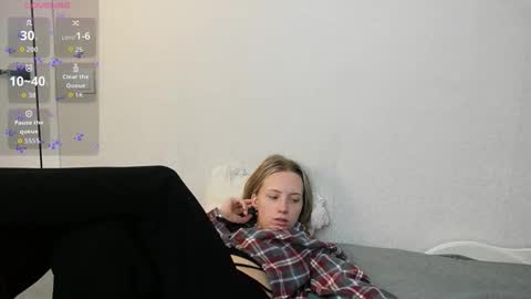 Sabrina  online show from 10-19-25, 04:02