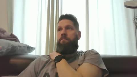 Snapshot of bubblebee1982 chatting on 01-15-25, 09:35 bubblebee1982 online show from 01-15-25, 09:35