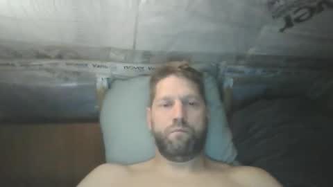 Snapshot of bubblebee1982 chatting on 09-14-25, 05:17 bubblebee1982 online show from 09-14-25, 05:17