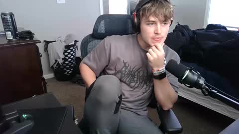 BubblebuttBdn online show from 11-16-25, 08:36