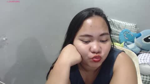 Snapshot of bubblebuttpinay chatting on 11-16-25, 02:55 Sunshine online show from 11-16-25, 02:55