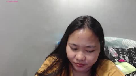 Snapshot of bubblebuttpinay chatting on 12-04-25, 03:05 Sunshine online show from 12-04-25, 03:05