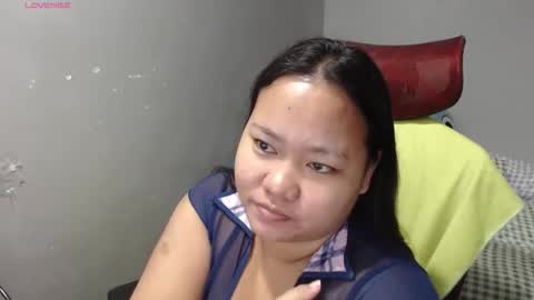 Snapshot of bubblebuttpinay chatting on 02-12-26, 12:49 Sunshine online show from 02-12-26, 12:49