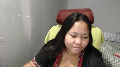 Snapshot of bubblebuttpinay chatting on 02-15-26, 02:08 Sunshine online show from 02-15-26, 02:08