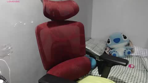 Snapshot of bubblebuttpinay chatting on 02-20-26, 06:26 Sunshine online show from 02-20-26, 06:26