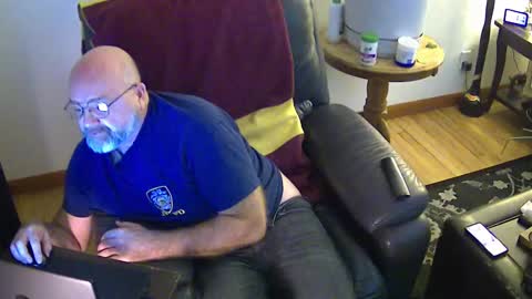 Snapshot of buckreams chatting on 02-12-25, 01:52 Buck online show from 02-12-25, 01:52