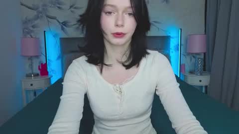 Leona online show from 02-03-26, 10:15