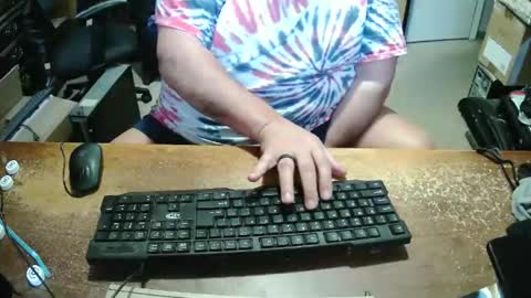 Snapshot of bucku2 chatting on 11-16-25, 02:11 Bucku2 online show from 11-16-25, 02:11