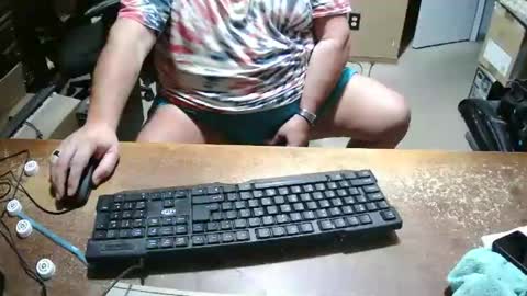 Snapshot of bucku2 chatting on 11-25-25, 11:16 Bucku2 online show from 11-25-25, 11:16