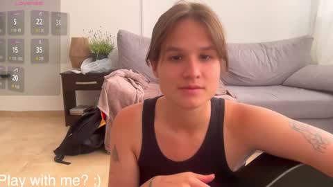 Snapshot of buckwheat_queen chatting on 10-27-25, 04:00 Mira online show from 10-27-25, 04:00