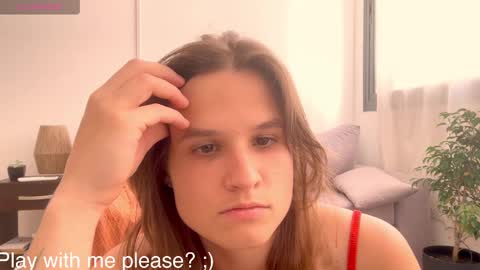 Snapshot of buckwheat_queen chatting on 11-20-25, 07:24 Mira online show from 11-20-25, 07:24