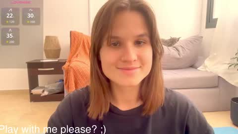 Snapshot of buckwheat_queen chatting on 11-21-25, 05:44 Mira online show from 11-21-25, 05:44