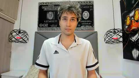 Snapshot of buddy_whitte chatting on 10-30-25, 11:11 Buddy Whitte online show from 10-30-25, 11:11