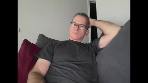 Snapshot of budman004 chatting on 09-26-25, 07:51 budman004 online show from 09-26-25, 07:51