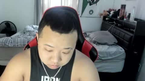 Snapshot of buffsexyman24 chatting on 02-23-25, 02:04 buffsexyman24 online show from 02-23-25, 02:04