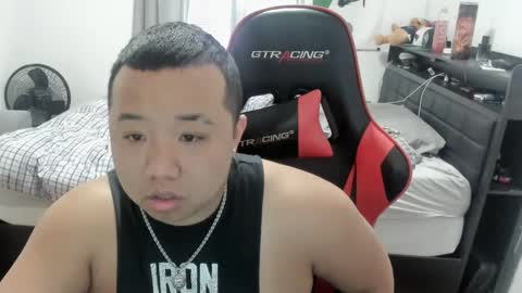 Snapshot of buffsexyman24 chatting on 02-26-25, 02:46 buffsexyman24 online show from 02-26-25, 02:46