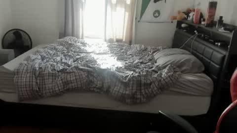 Snapshot of buffsexyman24 chatting on 02-26-25, 05:50 buffsexyman24 online show from 02-26-25, 05:50