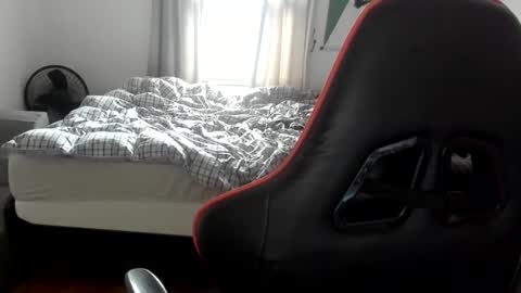 Snapshot of buffsexyman24 chatting on 03-01-25, 03:27 buffsexyman24 online show from 03-01-25, 03:27