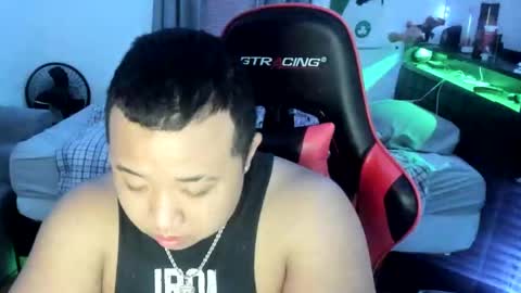 Snapshot of buffsexyman24 chatting on 03-04-25, 11:22 buffsexyman24 online show from 03-04-25, 11:22