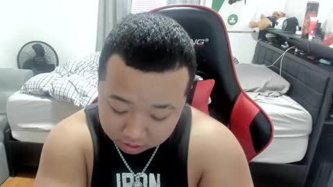 Snapshot of buffsexyman24 chatting on 03-05-25, 03:07 buffsexyman24 online show from 03-05-25, 03:07