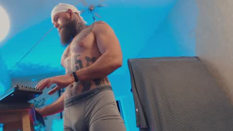 Dmitriy  online show from 12-21-24, 05:47