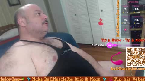 Snapshot of bullmusclejoe chatting on 12-11-24, 02:52 BullMuscleJoe online show from 12-11-24, 02:52