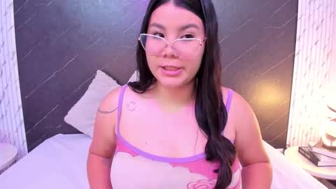 Snapshot of bumyrose chatting on 02-06-26, 04:17 BumyRose online show from 02-06-26, 04:17