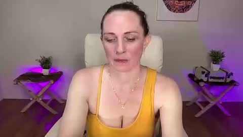 BUNNIE and THE DUDE TheLebowskis online show from 10-12-25, 04:55