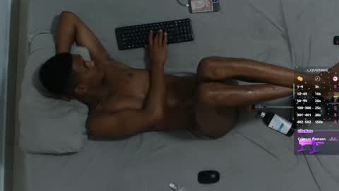 Snapshot of bunniies_ chatting on 02-05-26, 12:37 online show from 02-05-26, 12:37