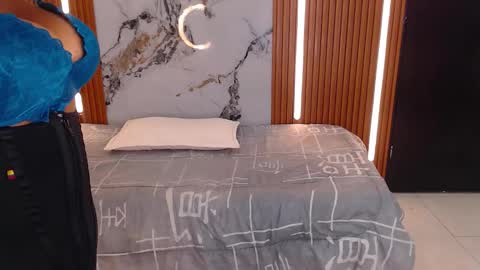 Rossi Hill online show from 02-04-26, 12:22