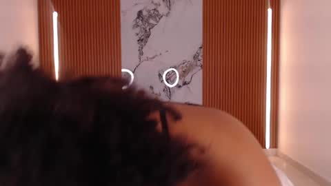 Rossi Hill online show from 02-08-26, 12:19