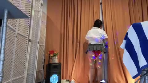 Snapshot of bunny_delight chatting on 11-02-25, 02:58 Gretel online show from 11-02-25, 02:58