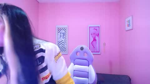 ... .          . ... online show from 01-15-26, 03:16