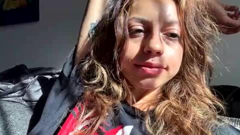 Bunnyaliengirl online show from 10-24-25, 08:27