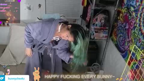 Tokki  bunny  online show from 11-23-25, 08:03