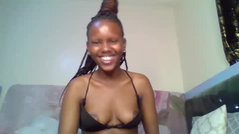Snapshot of bunnydiva_ chatting on 11-19-25, 11:32 bunnydiva_ online show from 11-19-25, 11:32