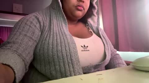 Snapshot of bunnyslittlecum chatting on 11-12-25, 05:57 Bunnygirl Onyx online show from 11-12-25, 05:57