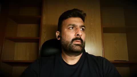 Hairy Arabian online show from 10-13-25, 04:45