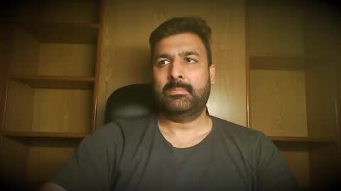 Hairy Arabian online show from 10-21-25, 04:24