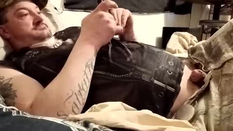 Snapshot of burnout1315 chatting on 04-05-26, 05:21 Burnout1315 online show from 04-05-26, 05:21