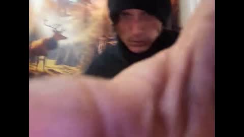 Snapshot of burntbuns710 chatting on 09-13-25, 08:25 LostSingledad online show from 09-13-25, 08:25